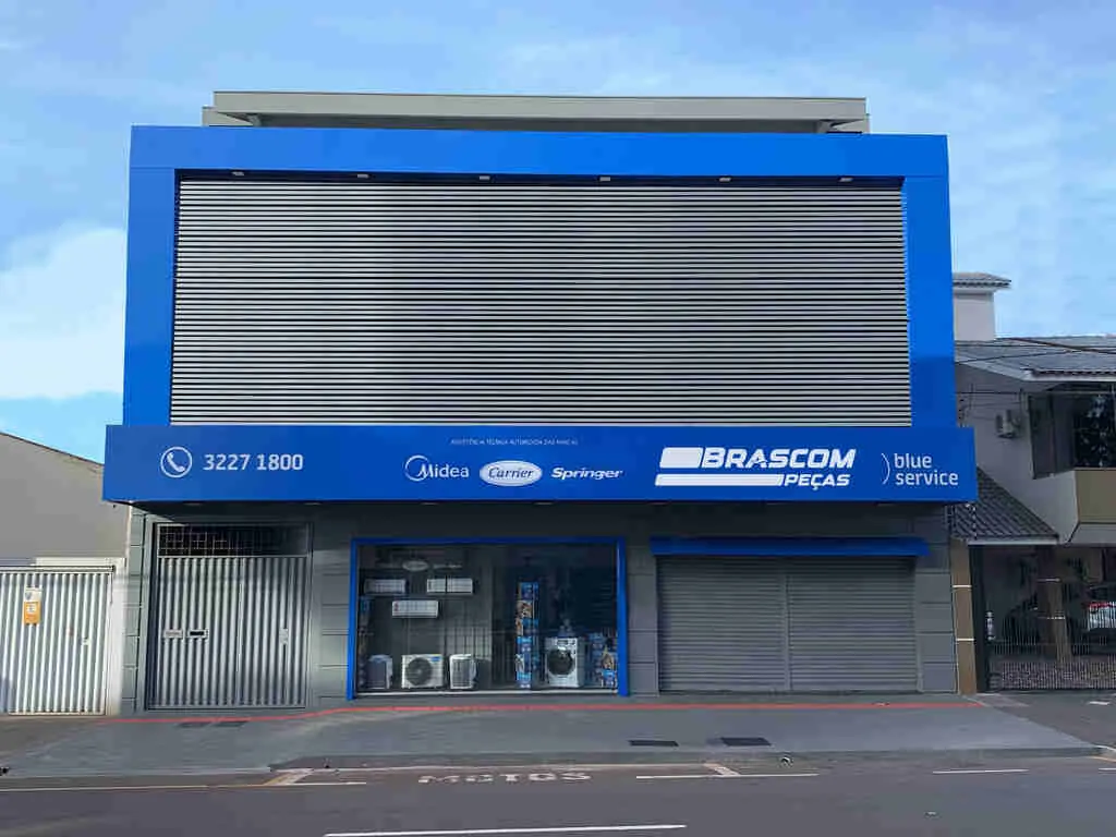 Fachada da Brascom Peças na Av. Brasil, em Maringá