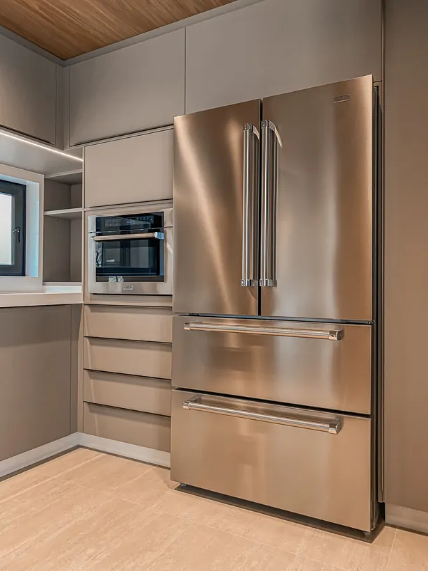 Refrigerador inox de portas francesas